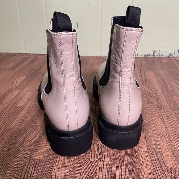 𝅺L’IDEA by Lori Patent Leather‎ Lug Sole Chelsea Boots Size 39 - Picture 5 of 8